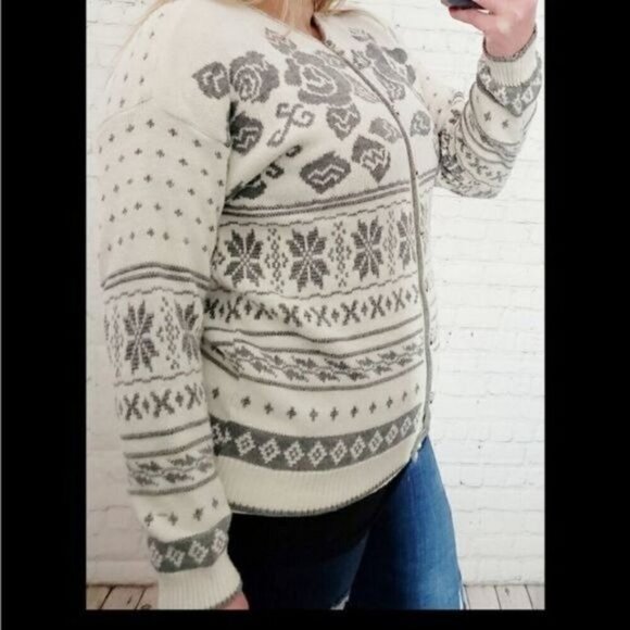 Vintage 70s Fair Isle White Nordic Knit Cardigan Sweater Rose Snowflake - Picture 3 of 15